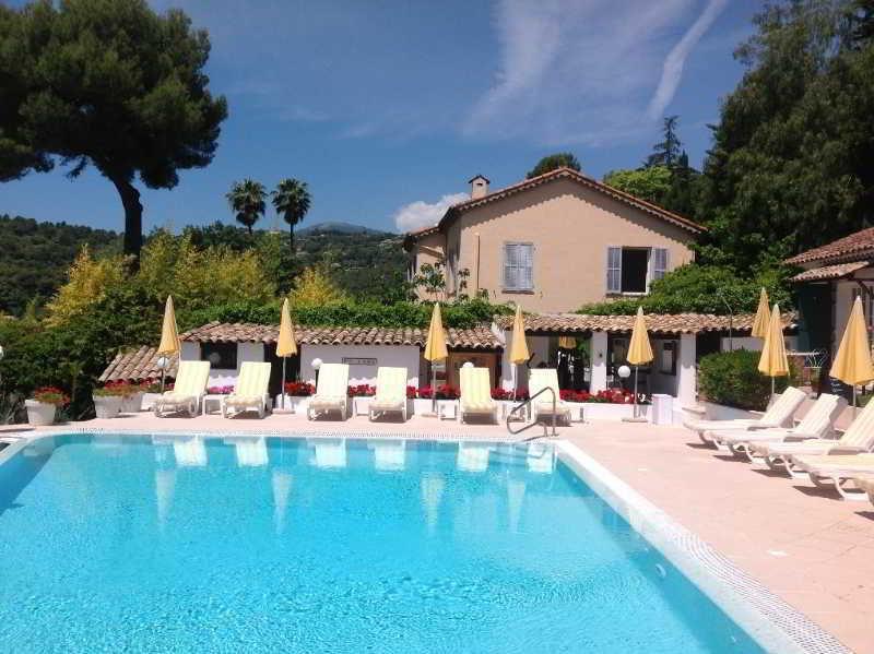 Le Hameau Hotel