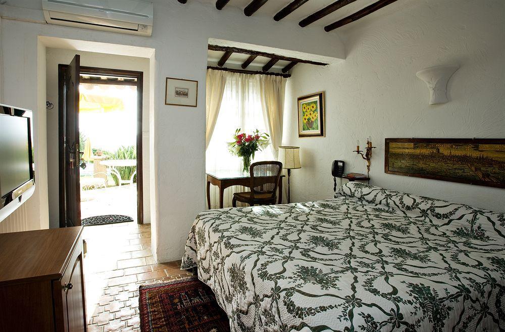 Le Hameau Hotel